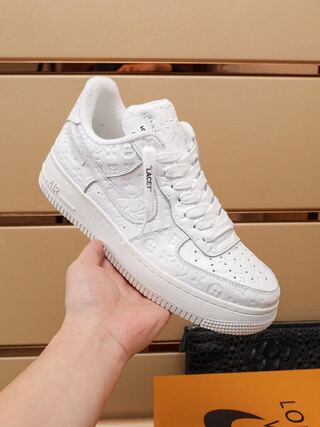 LOUISVUITTON  26.5cm