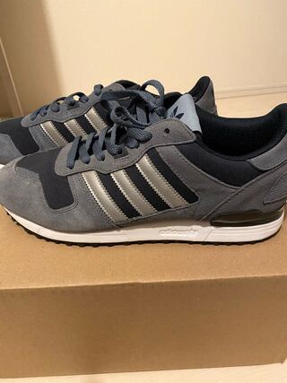 adidas アディダス スニーカー　27.5センチ 27.5cm