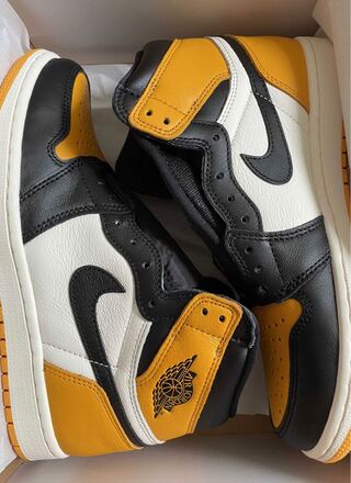 ナイキ エアジョーダン1 レトロ ハイ Og "イエロー トゥ" ブラック/タクシーホワイト 555088-711 26cm