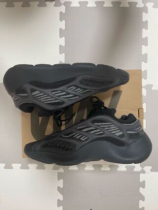 yeezy 700 v3 alvah 28.5cm