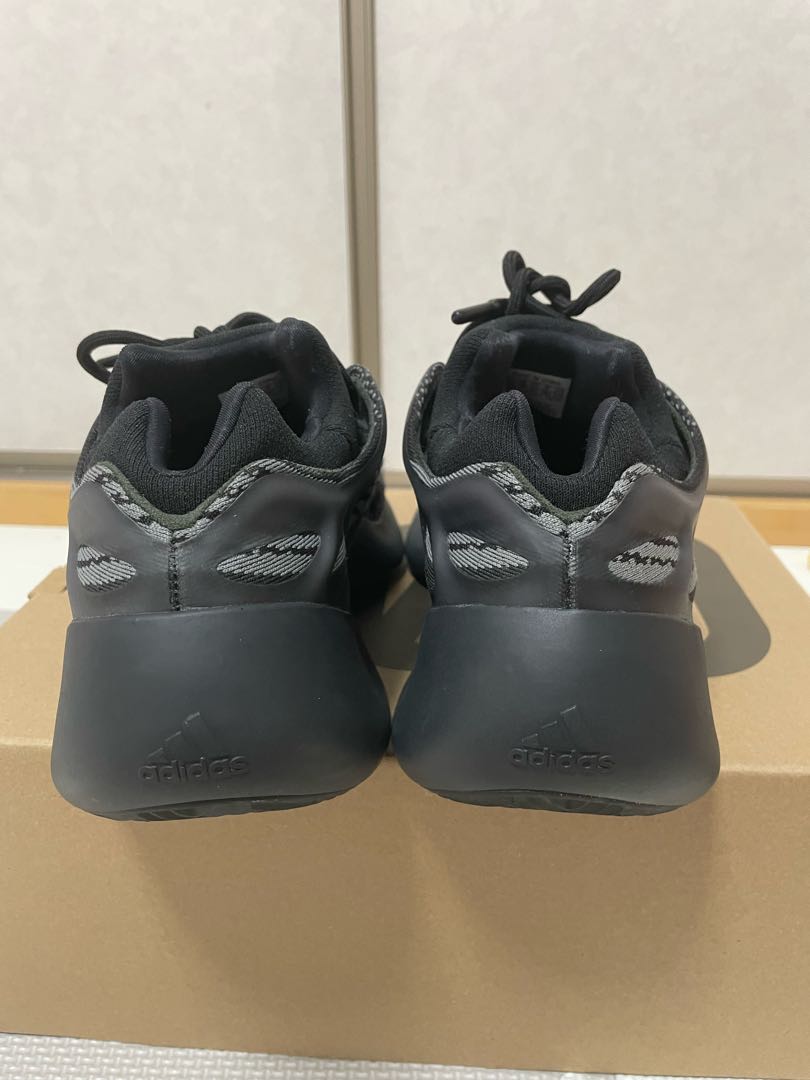 yeezy 700 v3 alvah 28.5cm