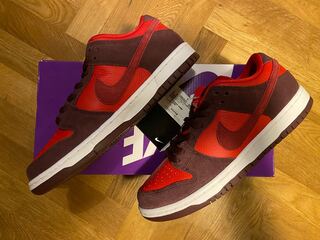 Nike SB Dunk Low "Cherry" ナイキ SB ダンク ロー "チェリー" 25.5cm