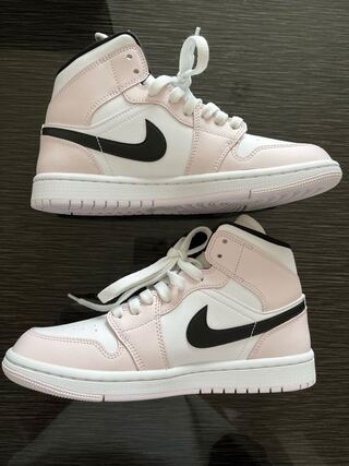 NIKE WMNS AIR JORDAN 1 MID "LIGHT VIOLET/WHITE/BLACK" 24cm