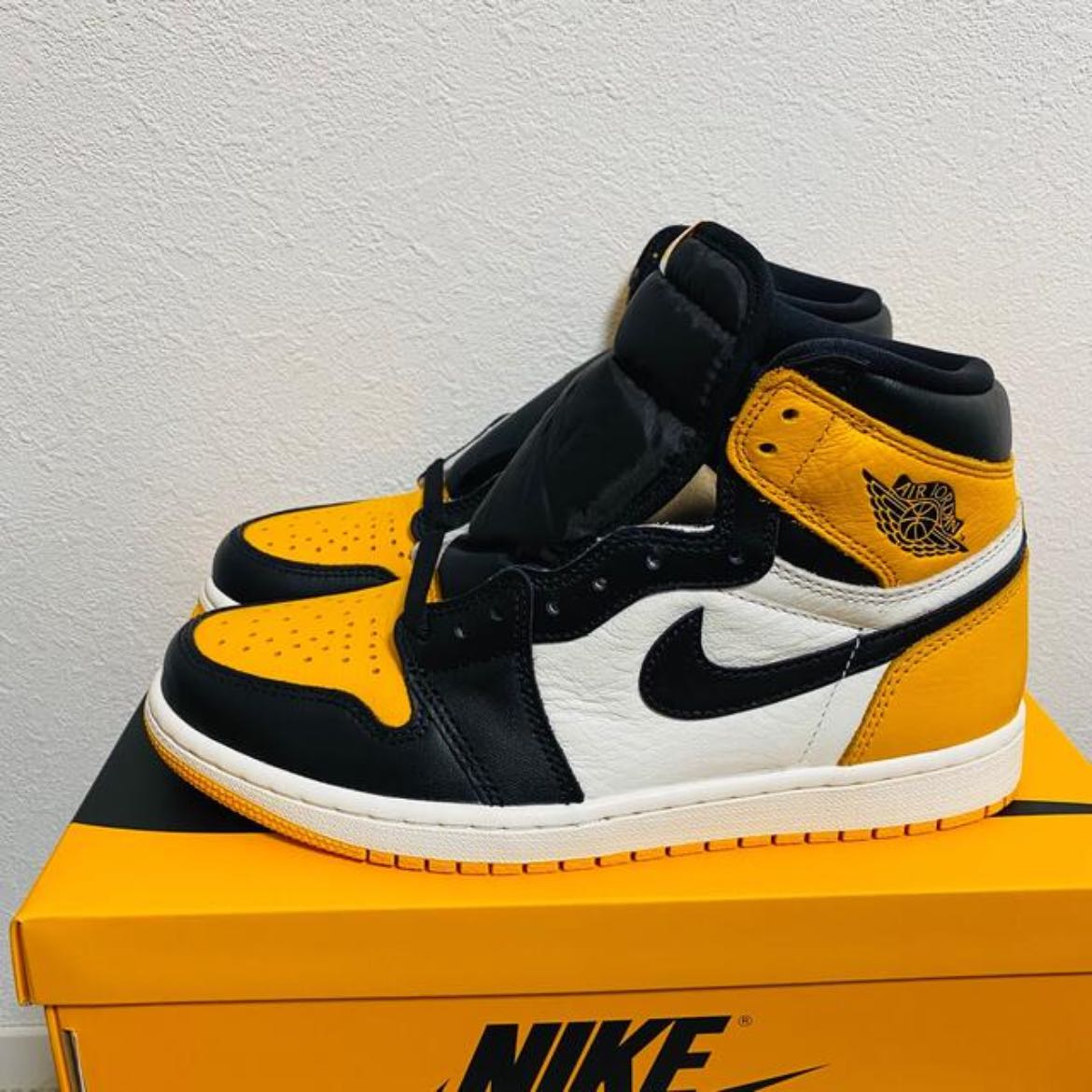 Nike Air Jordan 1 High OG Taxi 26cmã®éè²© MOCAï¼616530931ï¼ | magi -ãã¬ã«å°ç¨ããªãã¢ããª-
