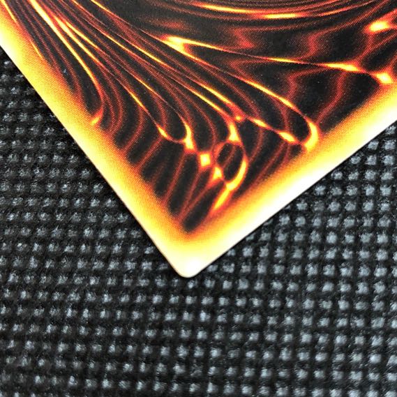 Blue-Eyes White Dragon Ultra Rare [37-0828-01M].