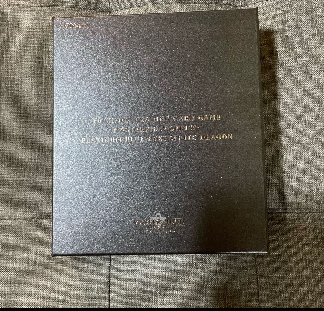 プラチナ　ブルーアイズ　青眼の白龍