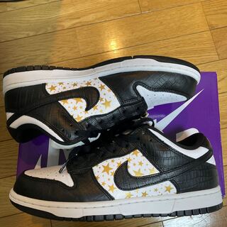 SUPREME × NIKE SB DUNK LOW OG QS "GOLD STARS" WHITE/BLACK 26.5cm