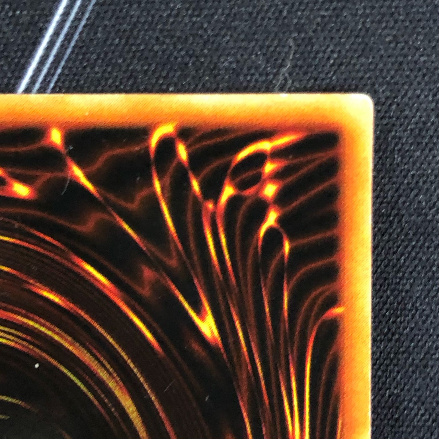 〔イタミ有り〕真紅眼の黒竜 ウルトラレア 初期【37-0912-03M】