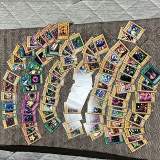 【最終値下げ】遊戯王　初期字レア、ノーマルカード　まとめ売り　100枚以上