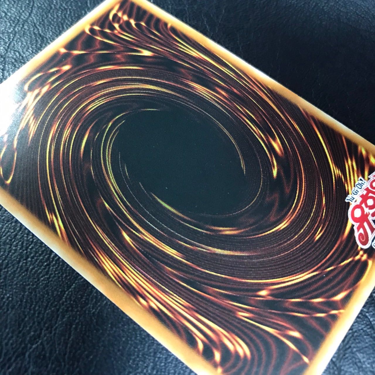 Unused Yu-Gi-Oh Black Magician 15AX-KRY01 Korean Version