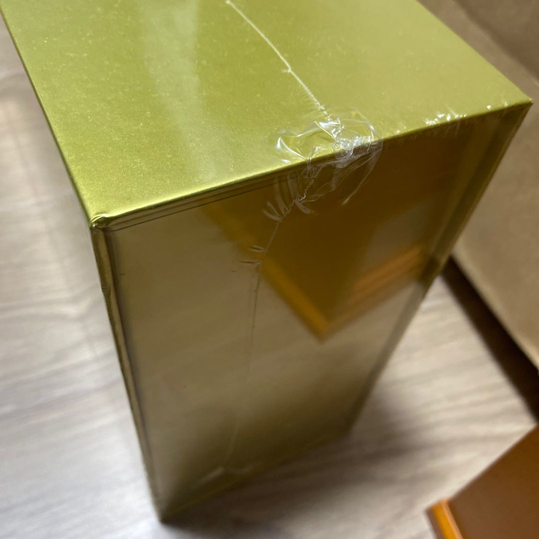 25th golden box golden box with Pikachu, unopened, shrink-wrapped
