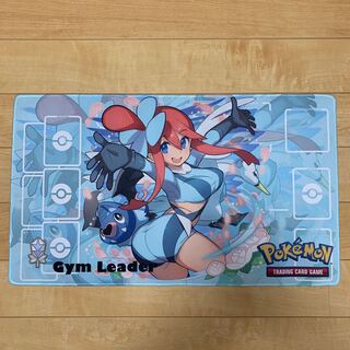 Pokemon Playmat Skyla