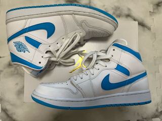 NIKE WMNS AIR JORDAN 1 MID UNC 25.5cm 25.5cm
