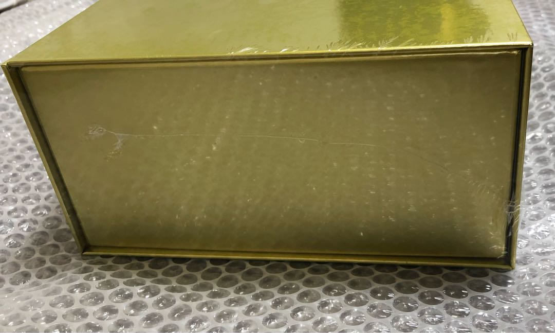 未開封　ゴールデンボックス　シュリンクあり　ポケモンカード　25th