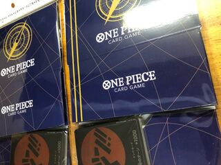ワンピースカード ストレージボックス+ドン!!カードセット
