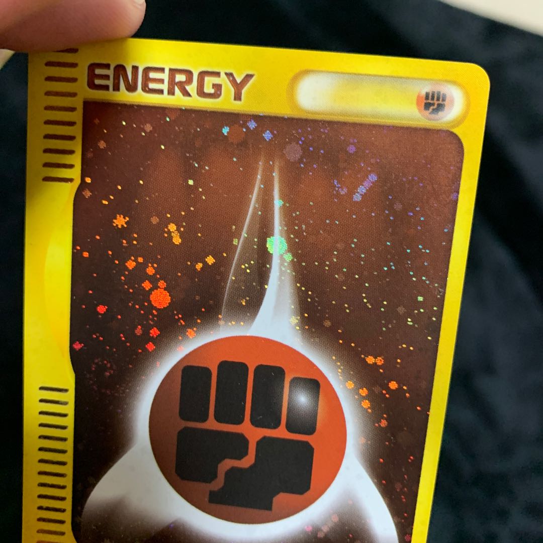 基本闘エネルギー(ポケモンカードeキラ)