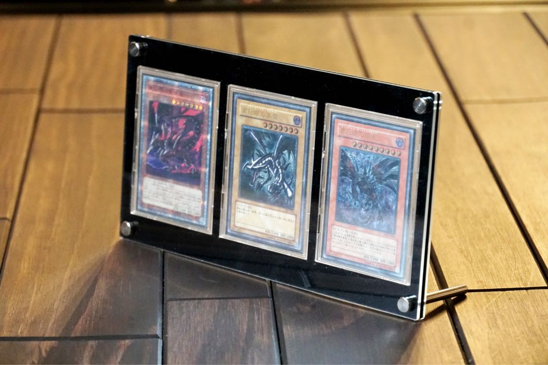 Black type 3-strand acrylic frame [UV cut 97%].