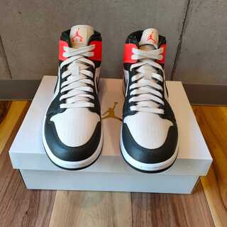 nike air jordan 1 mid se dq6078-100 28.5cm