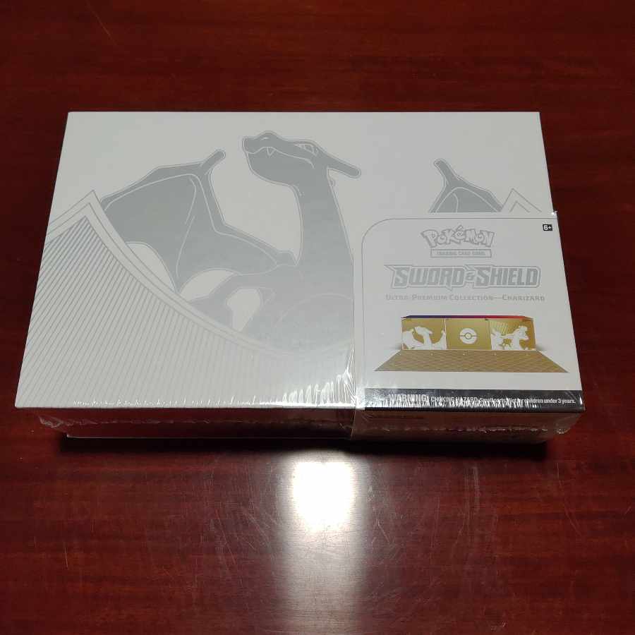 Ultra Premium Collection Charizard Pokémon Cards English Version