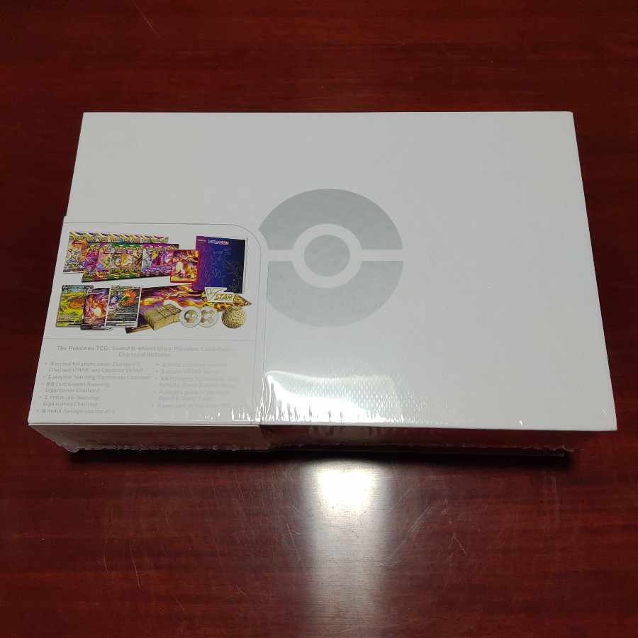 Ultra Premium Collection Charizard Pokémon Cards English Version