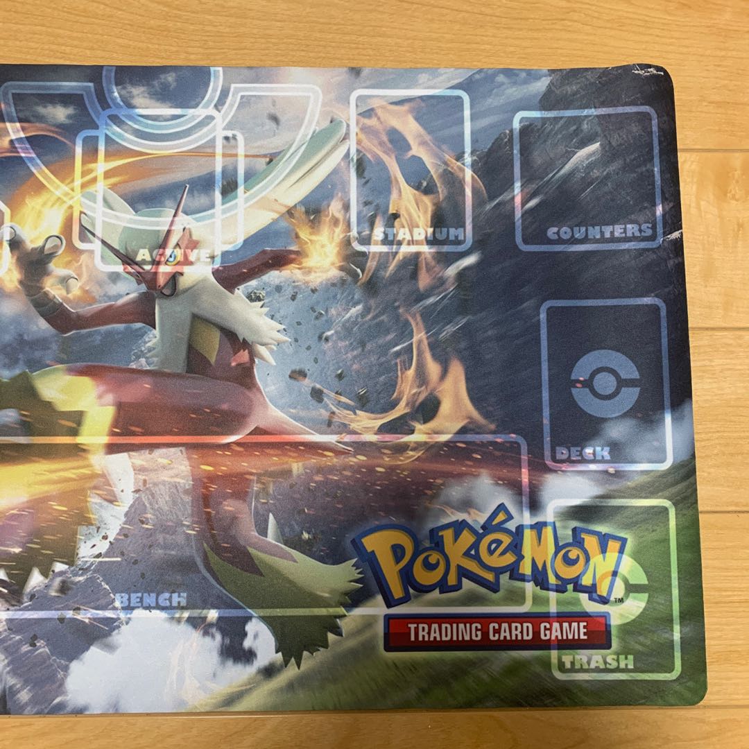 新しいブランド ポケモン ディズプレイ専売 バシャーモの通販 プレイマット ポケモンカードゲーム