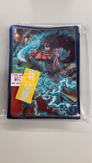 Moltres Emblem Sleeve