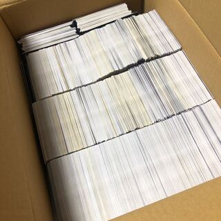 Approx. 3,000 Yu-Gi-Oh normal cards, sorted.