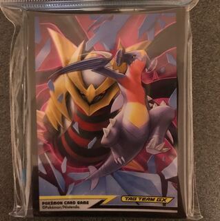 新品 ポケモンカード デッキシールド ガブリアス&ギラティナ