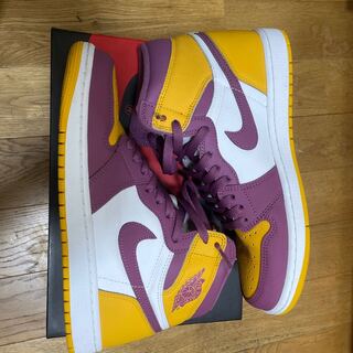 ナイキ エアジョーダン 1 レトロ ハイ Og "ブラザーフッド" ユニバーシティ ゴールド/ライト ボルドーホワイト 555088-706 27.5cm