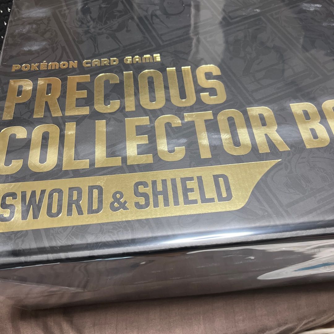 Pokemon Precious Collector Box