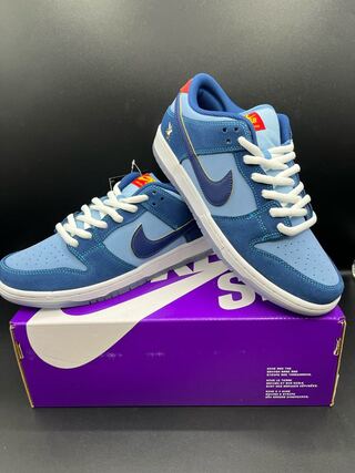 ワイ ソー サッド? × ナイキ SB ダンクロー "コースタルブルー" コースタルブルー/スピードイエロー/ユニバーシティレッド DX5549-400 27cm