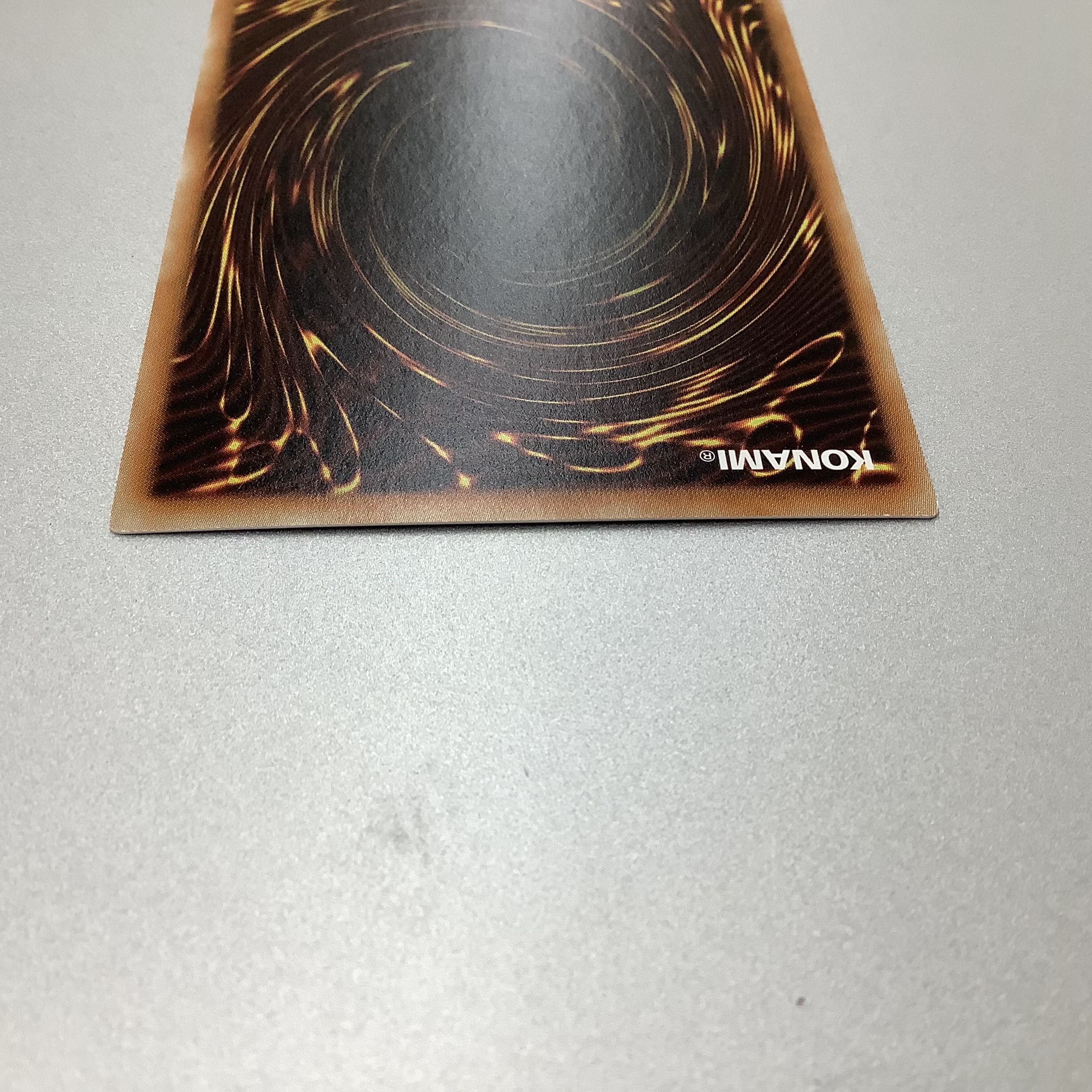 （微キズ）真紅眼の黒竜 ホログラフィックレア JP000 DP18