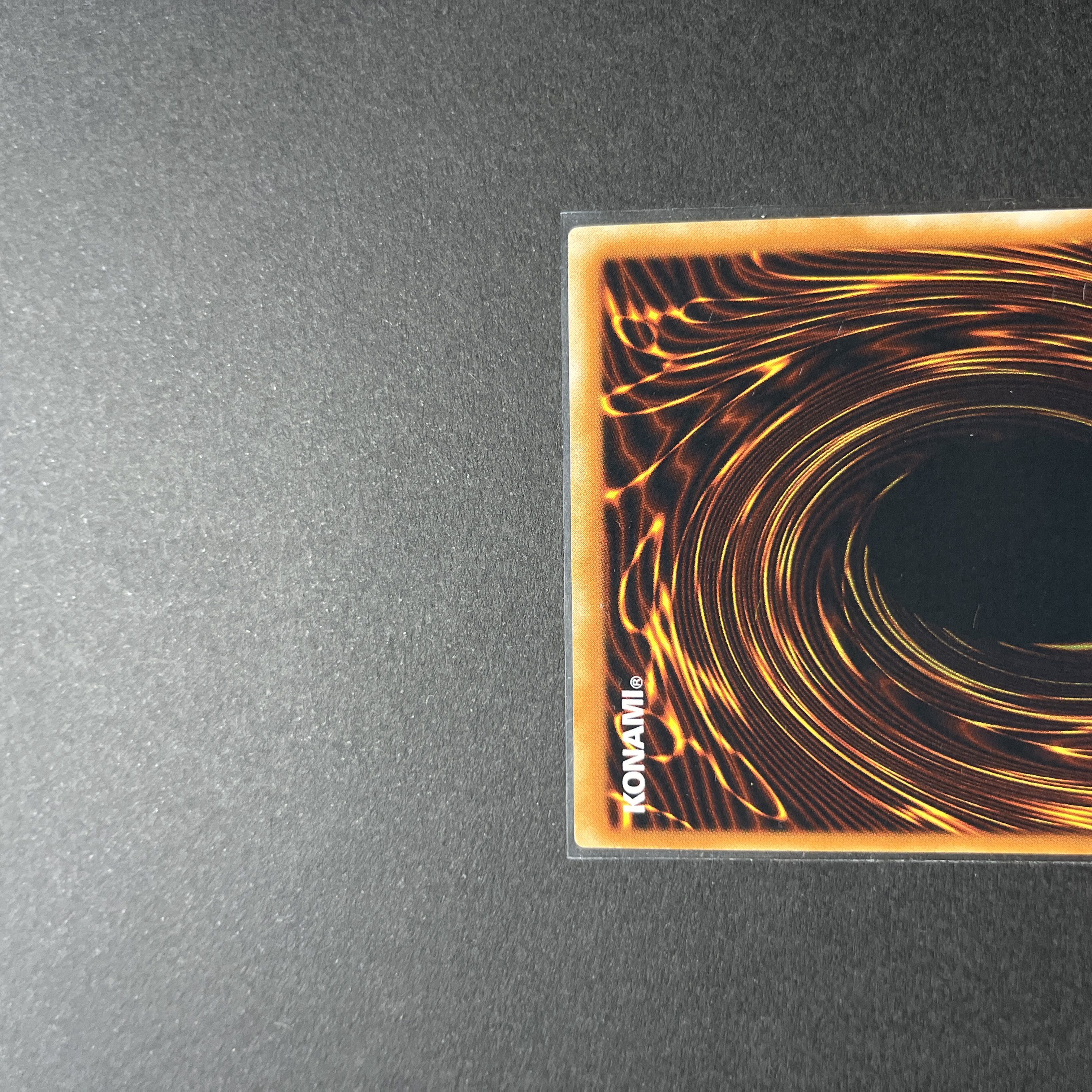 【良品】遊戯王　ハネクリボーLV10 レリーフ