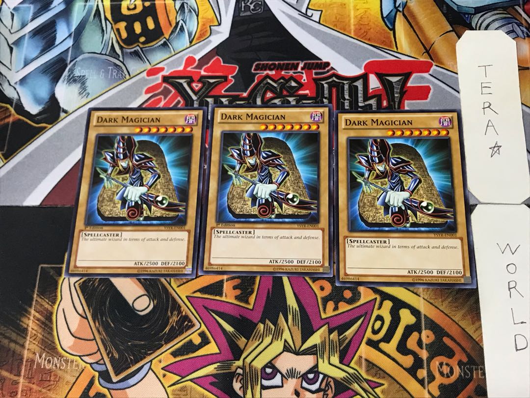 English Dark Magician 1 Normal, set of 3 Tera.
