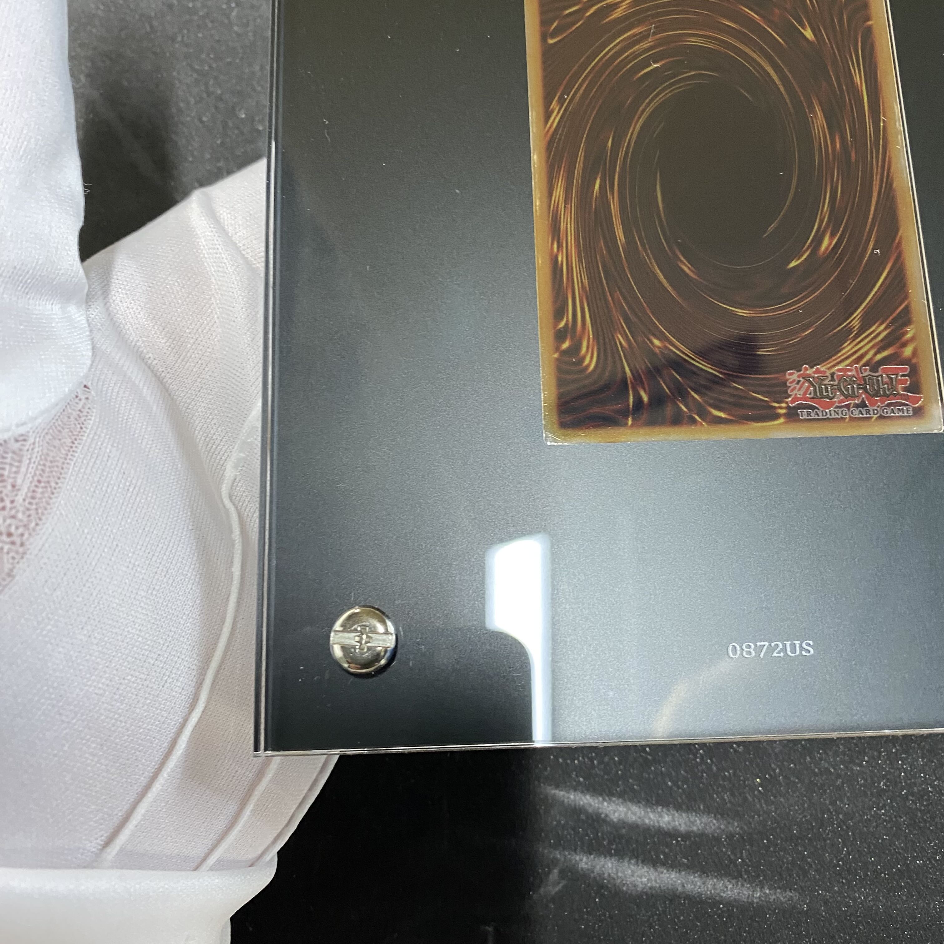 プラチナ 青眼の白龍 英語版/Platinum Blue-Eyes White Dragon (証明書付き) シリアルナンバーNo.082US