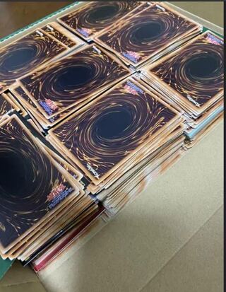 Approx. 3,000 normal cards of Yu-Gi-Oh!