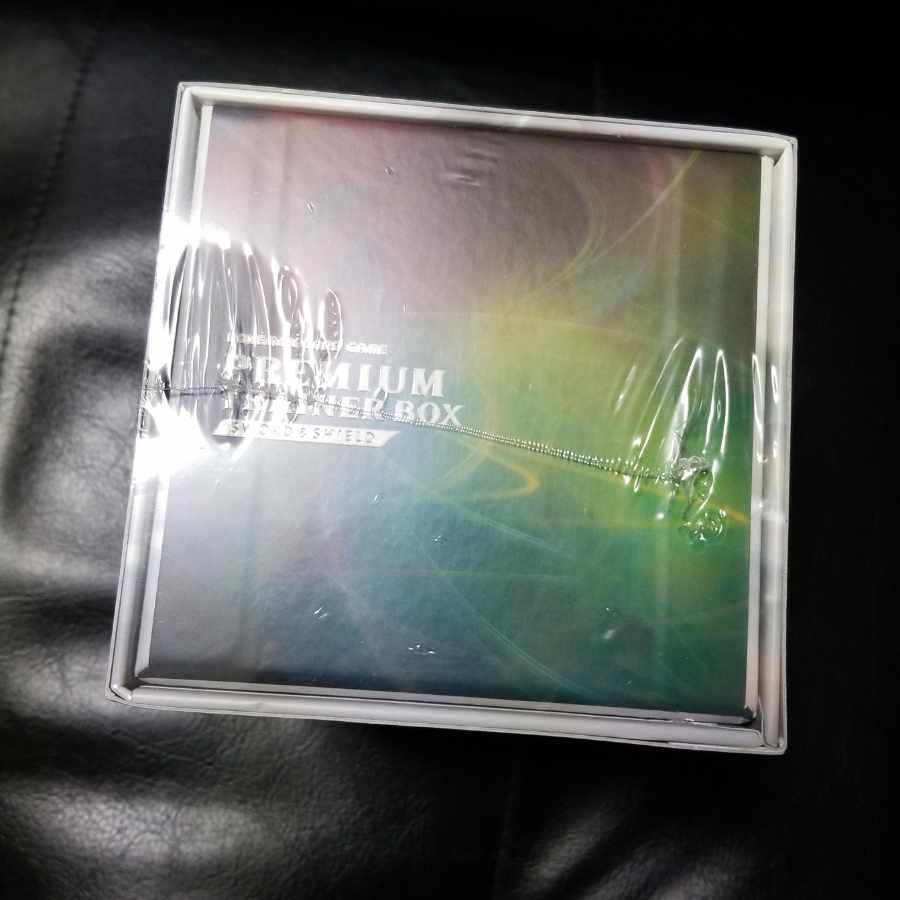 Premium Trainer Box Sword & Shield PK-57 1BOX