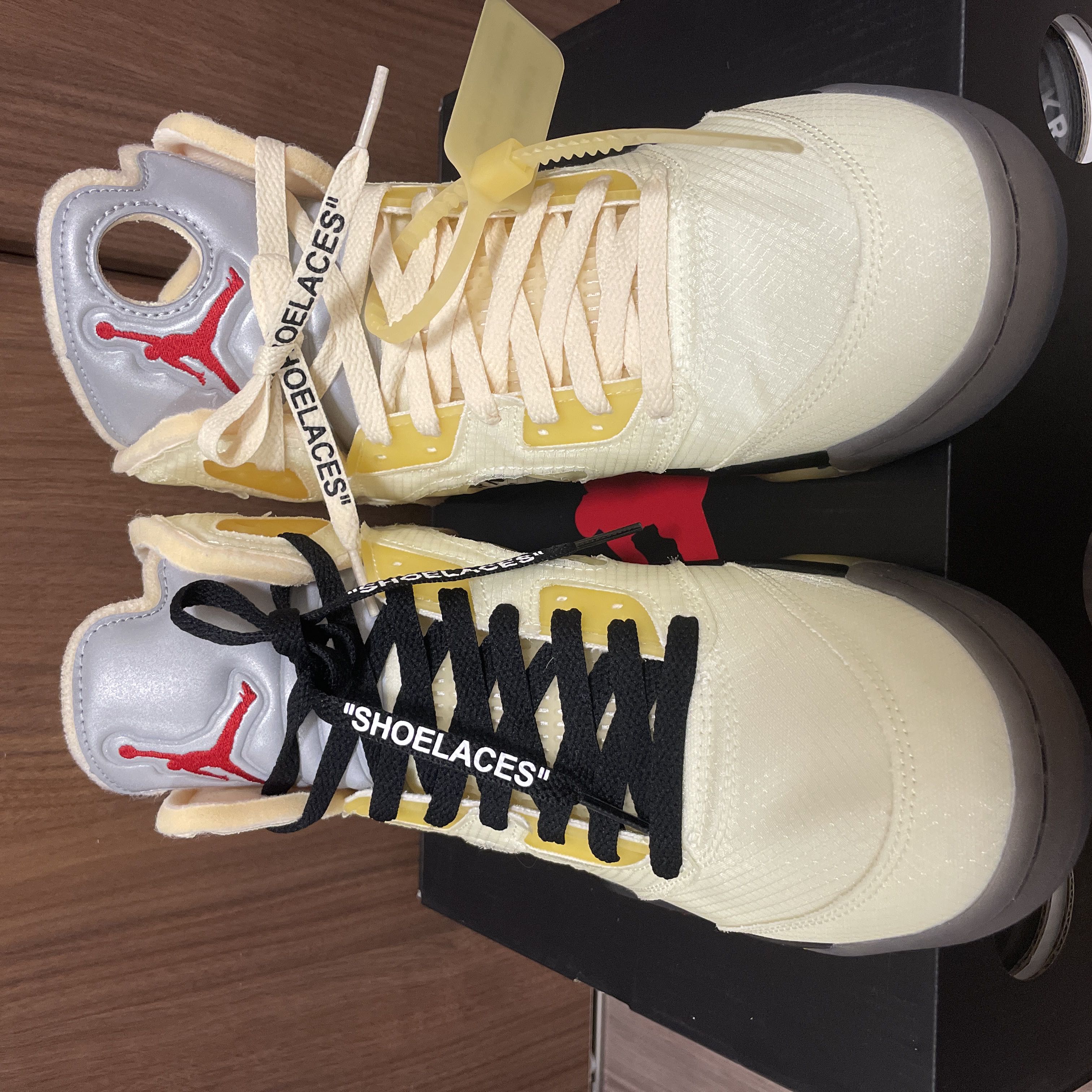 オフホワイト × ナイキ エアジョーダン 5レトロ Sp セイル/モスリンホワイトブラック CV9388-100 28cm