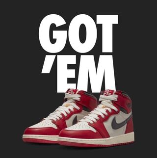 ナイキ Gs エアジョーダン1 ハイ OG "ロスト & ファウンド/シカゴ" バーシティレッド/ブラック/セイル/ムスリン FD1437-612 25cm