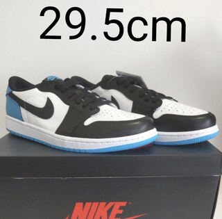 ナイキ エアジョーダン 1 ロー Og "Unc" ユニバーシティ ブルー/ブラックホワイト CZ0790-104 29.5cm