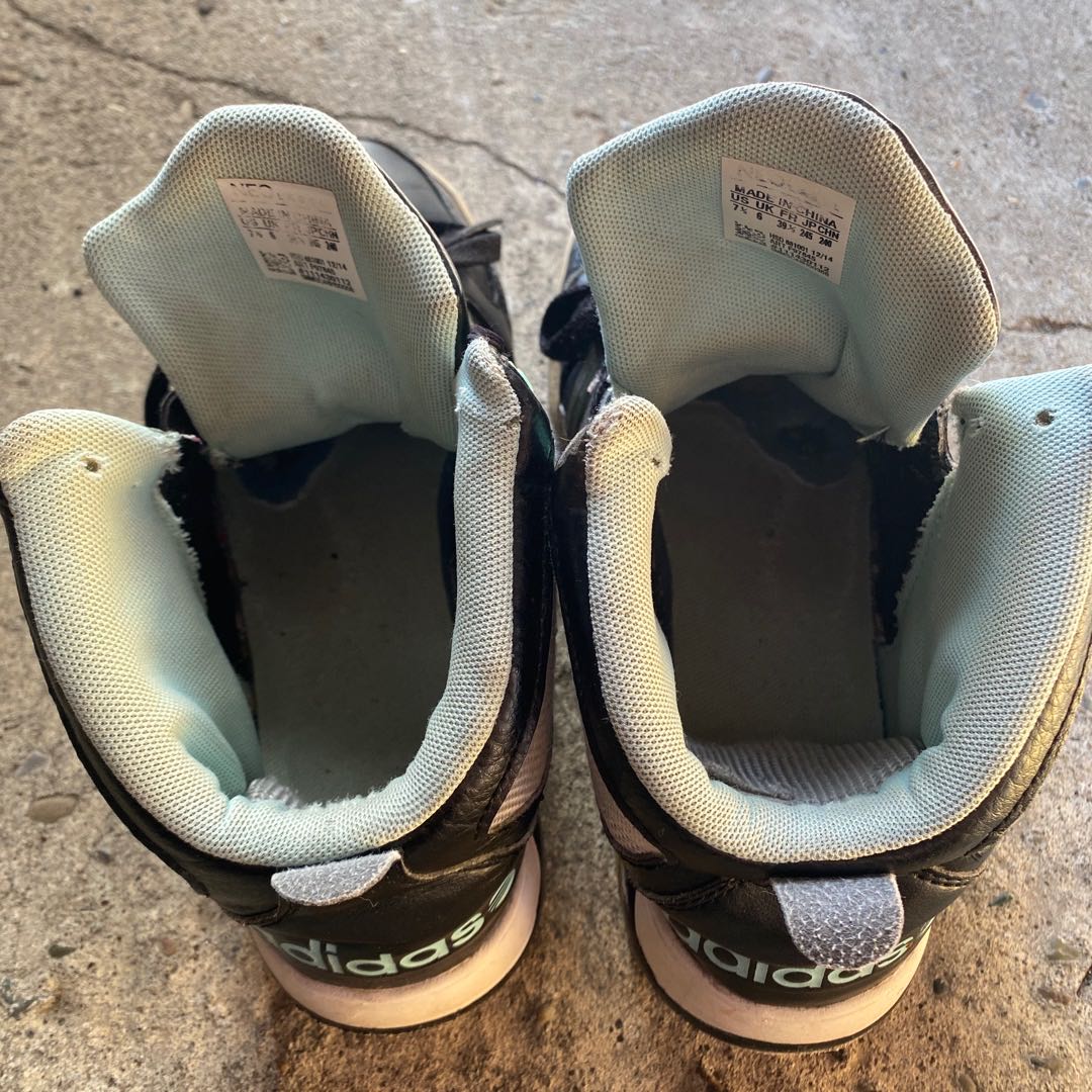 スニーカー 24.5cm