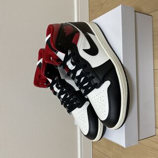 ナイキ ウィメンズ エアジョーダン1 ミッド "ブラック" ブラック/セイル/ジムレッド BQ6472-061 27.5cm