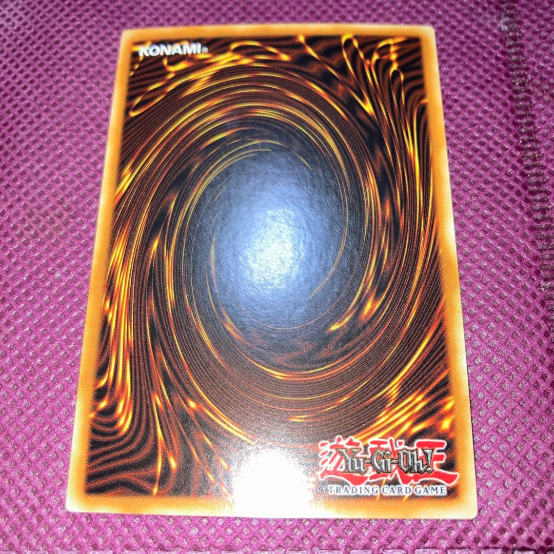 Red Eyes Darkness Metal Dragon Pregol with English extras