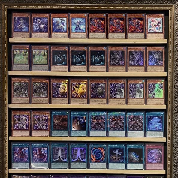 Ships immediately! [Darkness World Tearaments] Deck Yu-Gi-Oh Tearaments Shay Lane Tearaments Lulu Karos Darkness World Dragon God Grafa Darkness World Demon King Rain Darkness World Sorcerer Snow Darkness World Dragon God King Grafa The Gates of Dark Worl