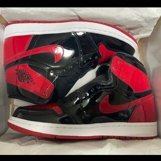 ナイキ エアジョーダン1 レトロ ハイ Og "ブレッド パテント" ブラック/ホワイトバーシティ レッド 555088-063 26.5cm