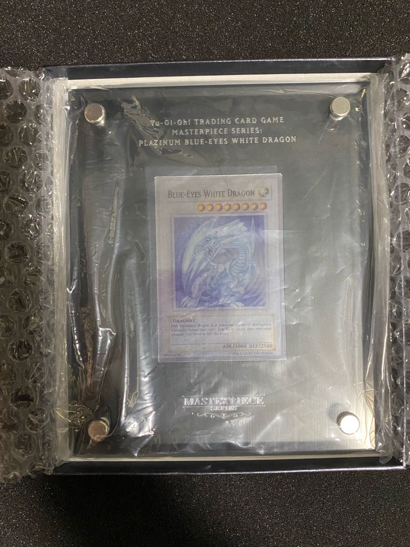 Platinum Snubbull Eyes (sterling silver Blue-Eyes White Dragon)