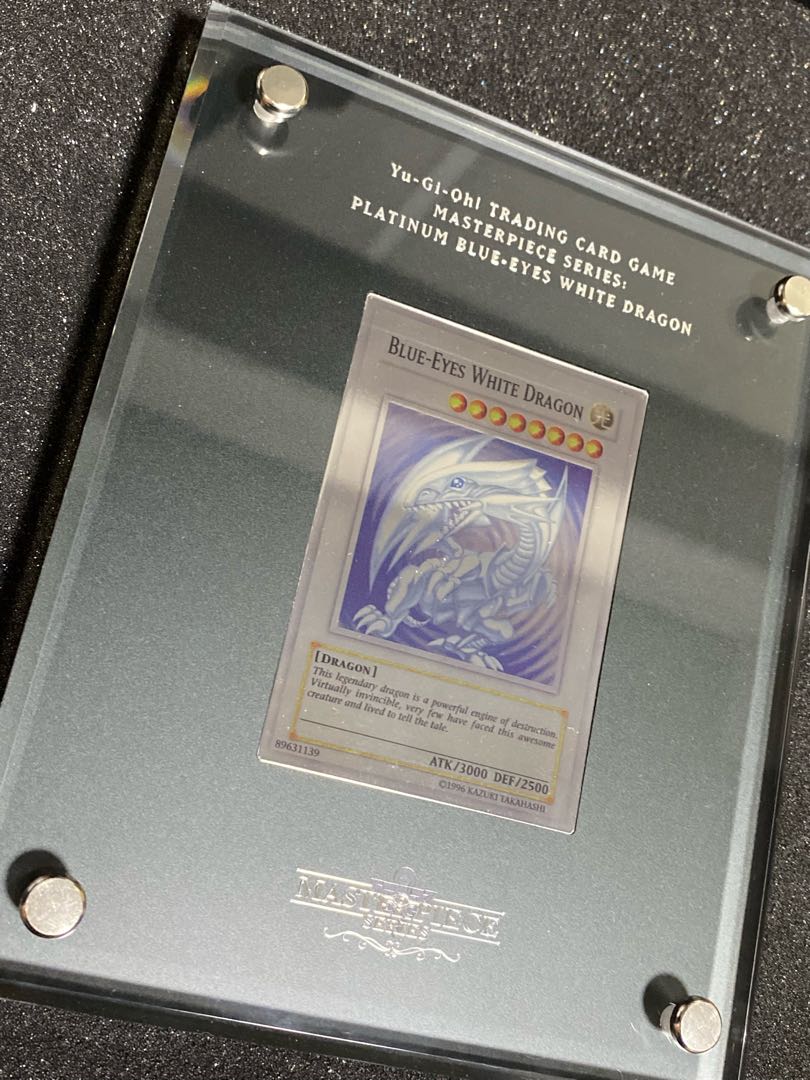 Platinum Snubbull Eyes (sterling silver Blue-Eyes White Dragon)