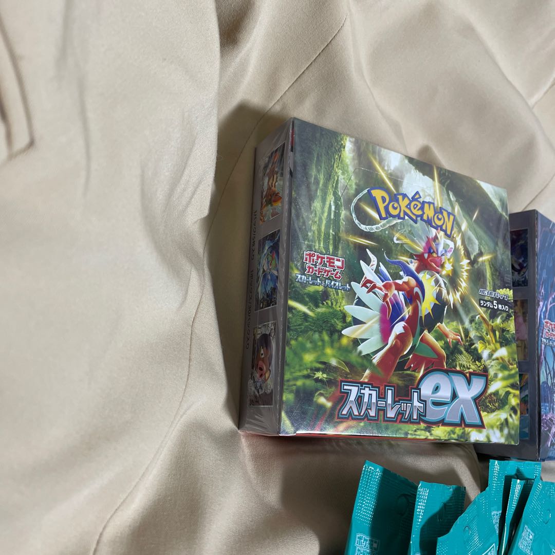 2box with shrink w/ violet ex Scarlet ex