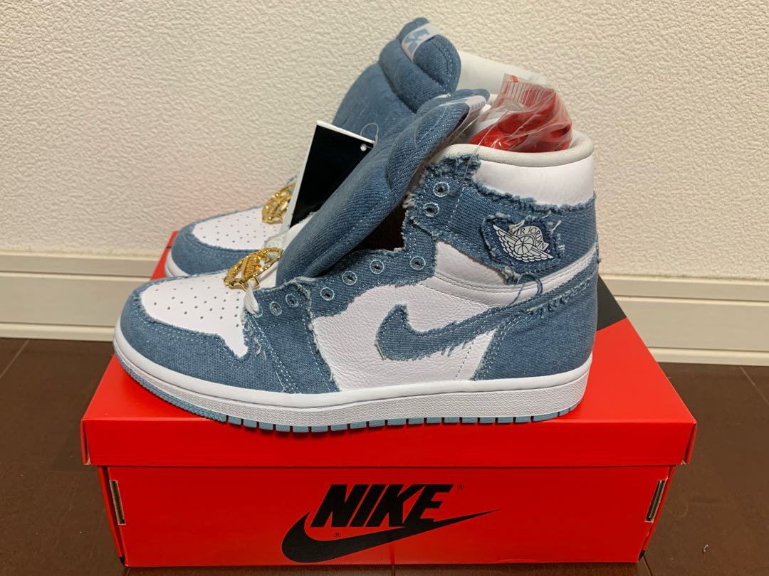 for the exclusive use of Ms. Mee 23.5cm