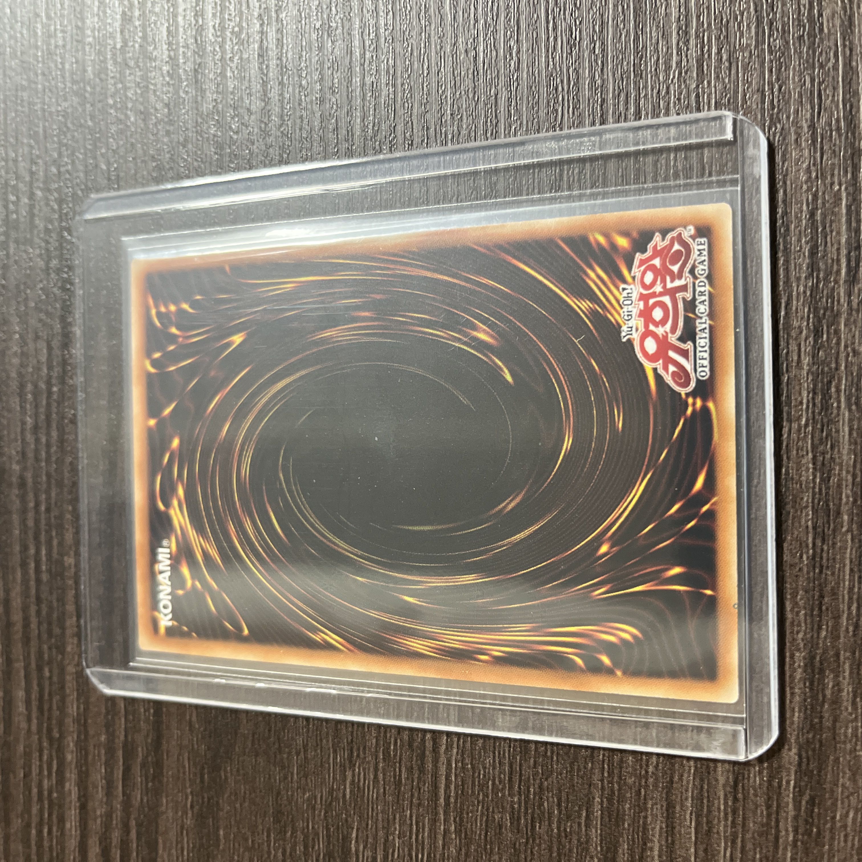 Prissik/Prisma] Blue-Eyes White Dragon/Snubbull Eyes [with top loader].